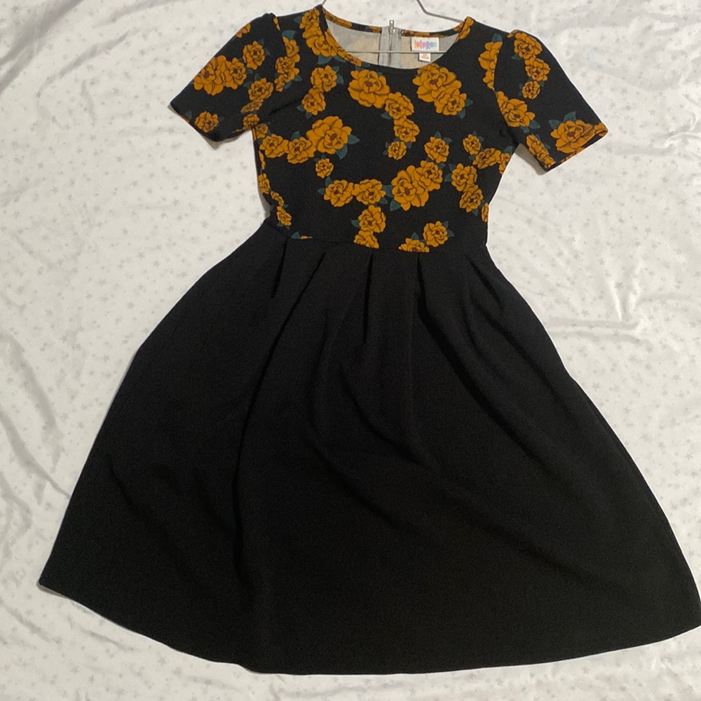 Size xsmall lularoe dress with pockets